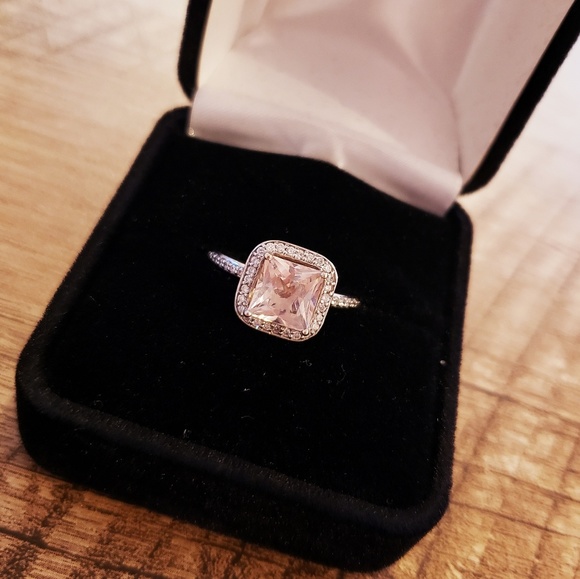 🚫 SOLD 🚫 - Picture 4 of 8